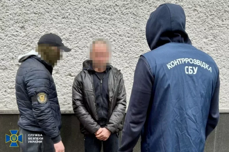 СБУ затримала агента ФСБ, який коригував удари по Харківщині за «евакуацію»