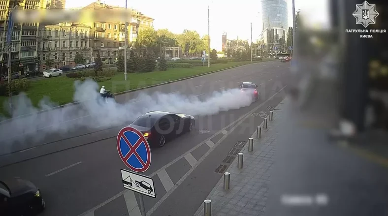 У Києві притягнули до відповідальності водіїв Range Rover і BMW за небезпечну їзду