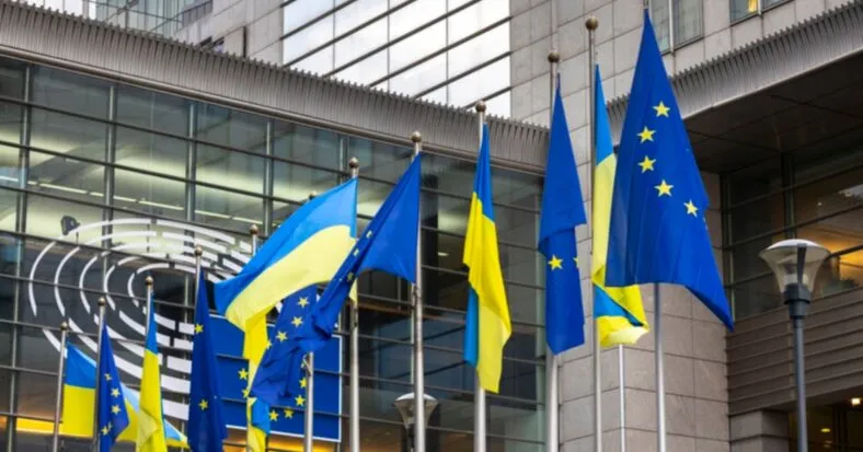 Україна розширює права угорської меншини в обмін на просування до ЄС