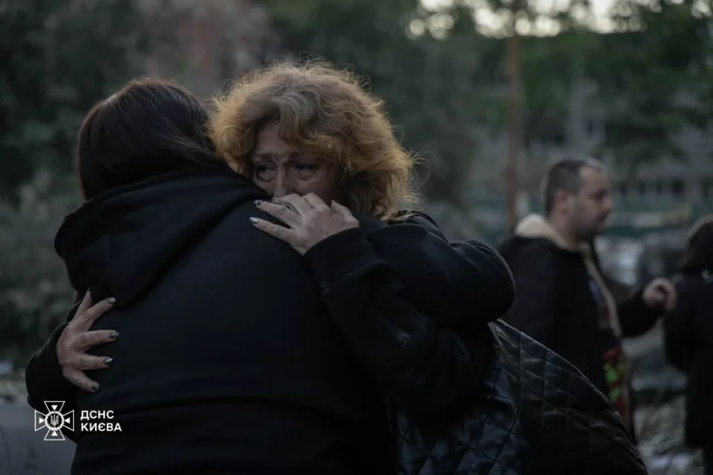 У Києві 90 постраждалих після атаки рф, понад 50 у лікарнях